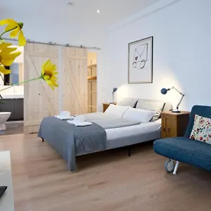  Apartment Mini-loft