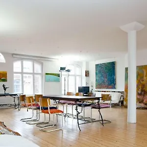  Apartment Künstlerloft Im Herzen Von Kreuzberg